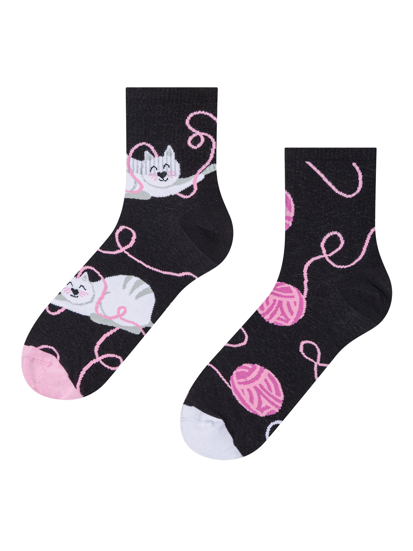 crew-socks-cat-ball-8b/8b34958ab3ca123bbeebb113090f40174ea5fcf7