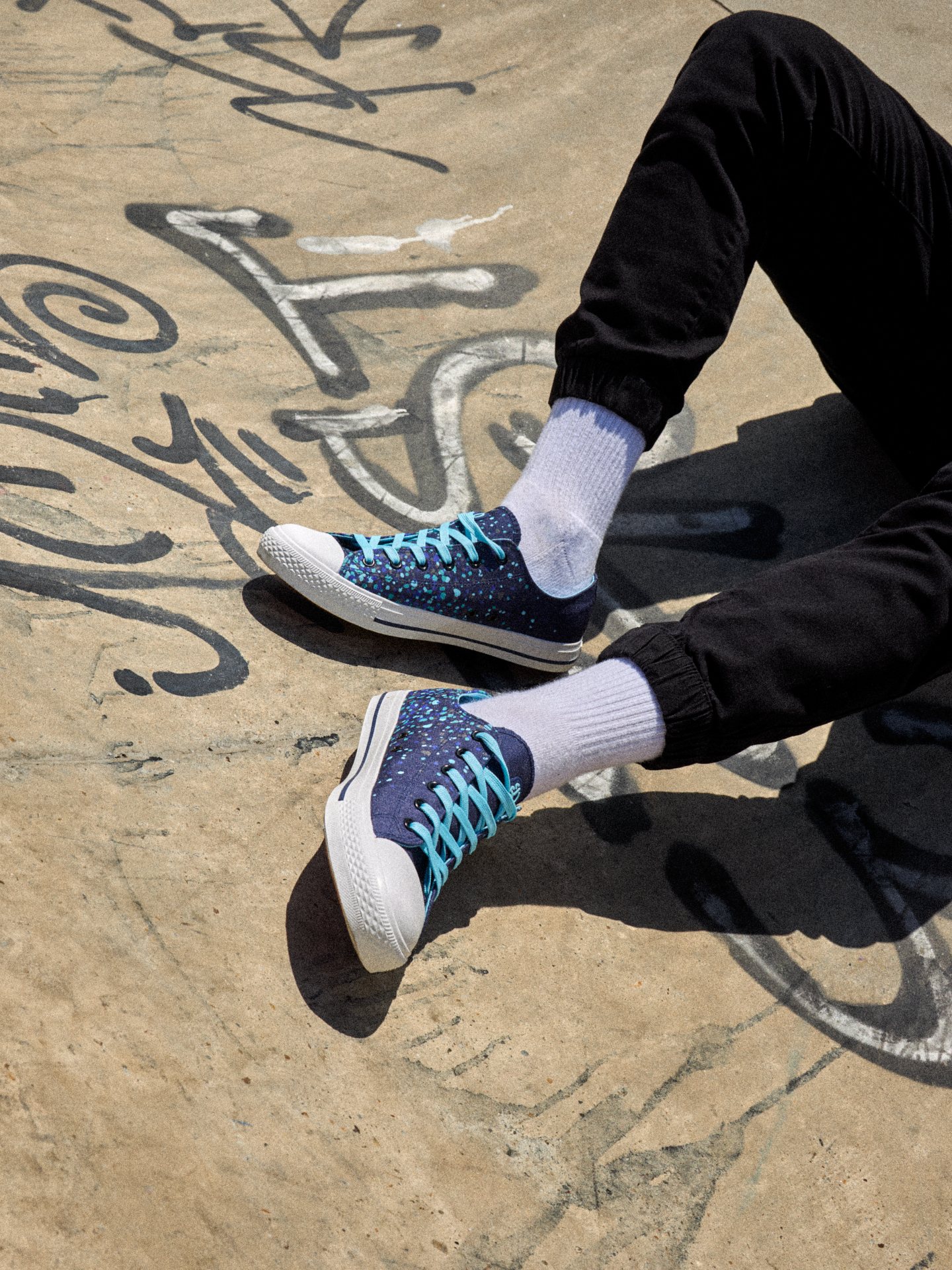 canvas-shoes-raindrops-2f/2f189c3afc16c0551eaed16e8c8e2ce9e8dd4db4