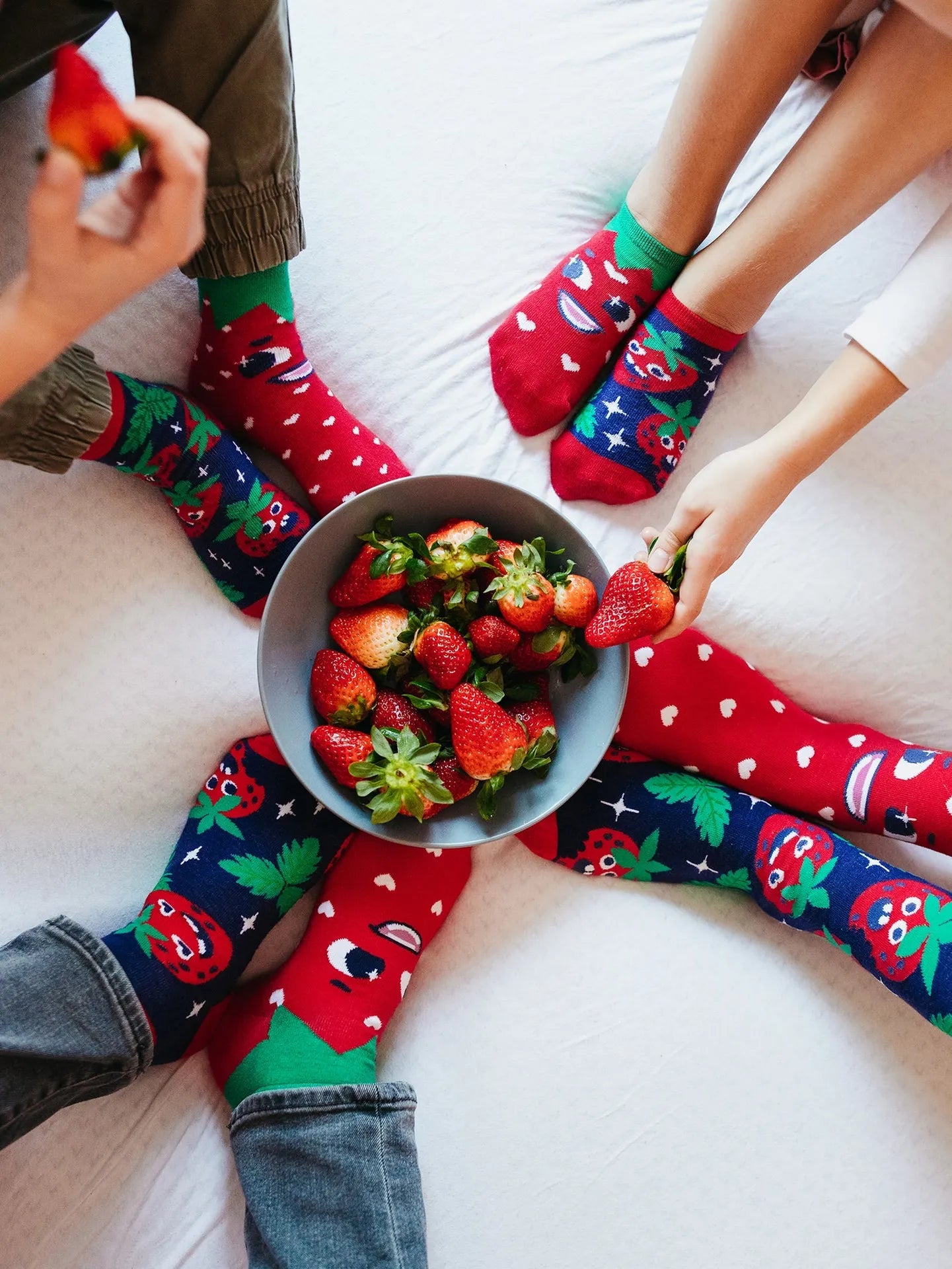 ankle-socks-happy-strawberries-9a/9a6fccd7c8a5e5cbeef7f03bafdf95cecf359ecc