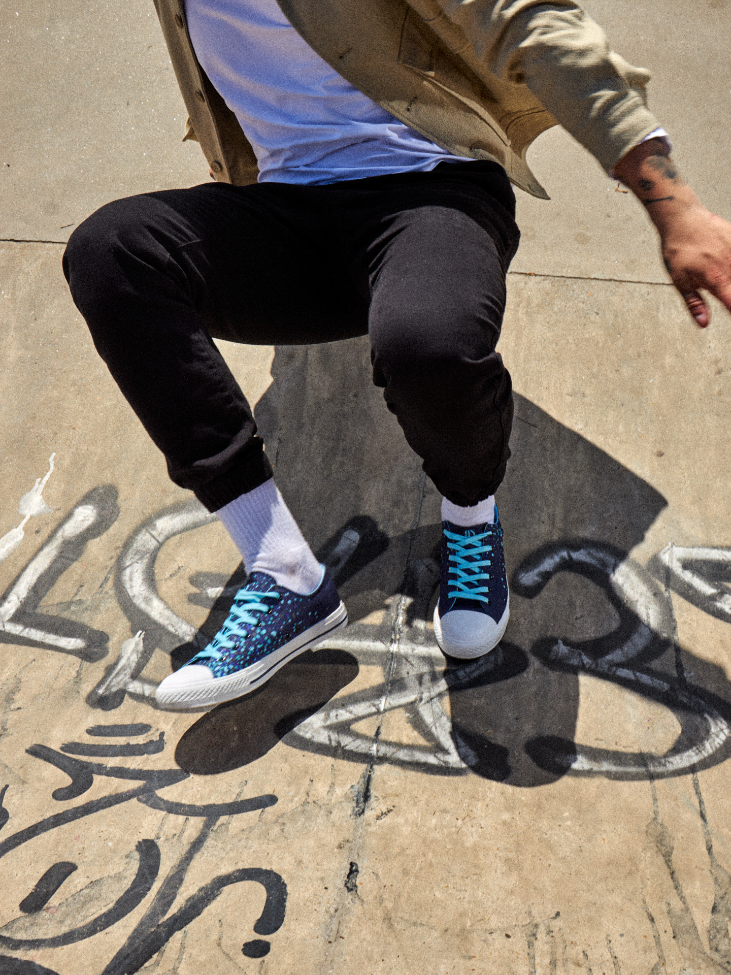 canvas-shoes-raindrops-5a/5ad00c878460afc76e3a863b81b28d0e72136c68